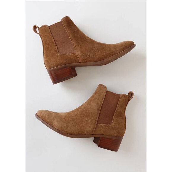 NEW Steve Madden Dover Cognac Suede Leather Ankle Chelsea Booties Size 7.5M - Picture 1 of 11